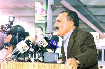 Almotamar Net - IBB- The General Peoples Congress (GPC)s presidential candidate, Ali Abdullah Saleh, attended Tuesday an electoral rally held in Ibb city. During the rally, Saleh delivered a speech in which he greeted the people of Ibb governorate, thanking them for holding a great rally. 