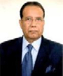 Almotamar Net - The General People�s Congress (GPC) has called on the Supreme Commission for Elections and Referendum (SCER) to speed up taking legal measures against the independent presidential candidate Fathi al-Azab. The Secretary-General of the GPC Abdulqader Bajammal considered in a message to head of the SCER Khalid Ash-Sharif, a copy of which was received by the GPC information center, statements of al-Azab to Al-Jazeera satellite channel, in which he declared his withdrawal from candidacy and his calling the electors to vote for the JMP candidate Faisal Bin Shamlan and carrying out election propaganda to Shamlan, as a kind of falsification and manipulating with the electors will.