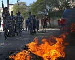 Almotamar Net - A member of the Palestinian security services has been killed in Gaza during clashes with forces loyal to the Hamas-led government. Mohammed Shahadeh was shot dead at the door to his home near the Buraij refugee camp early on Sunday after protests by Palestinian security personnel over unpaid salaries turned violent.