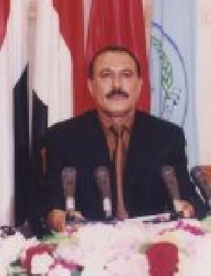 Almotamar Net - SANAA-President Ali Abdullah Saleh said Yemen is witnessing on the upcoming period developments in the democratic political action and developmental economic building all of which will contribute to fighting corruption and limiting of unemployment. 