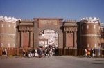 Almotamar Net - SANAA-Economic sources interested in following up activities of the   Yemeni market estimated the value of Yemenis purchases of clothes and shoes in celebration of Eid al-Fitr this year at YR60 billion (approximately $303 million).