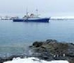 Almotamar Net - SANAA- An Ukrainian ship stranded Sunday near al-Hudeidah port after it changed its course. Head of Marin Services Captain Mohammed al-Aghbari told Saba news agency that the ship carries about nine thousand and three hundred tons of sugar.  