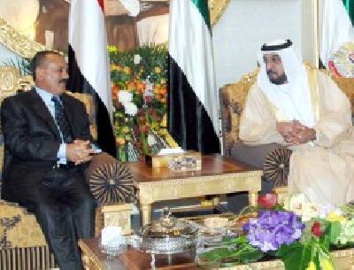 Almotamar Net - Abu Dhabi: President His Highness Shaikh Khalifa Bin Zayed Al Nahyan Wednesday held talks with President Ali Abdullah Saleh of Yemen, who is on an official visit to the UAE.