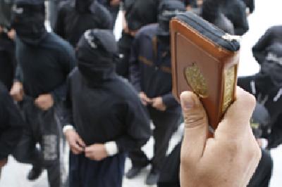 Almotamar Net - Egyptian security forces have detained 80 members of the banned Muslim Brotherhood, intensifying a clampdown against the governments most powerful political rival. 
 
