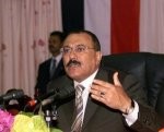 Almotamar Net - President Ali Abdullah Saleh affirmed that "The issues have become moving from centralization to decentralization and they will be realized in a bigger way when some constitutional amendments are done for the election of governors and heads of administrative units.  Then the government task remains for planning, programming and supervision and follow-up so that the ministers will not change into executive managers and directors general. Their work will be planning, supervising and follow-up and the job will be left to executive managers in the governorates to work and bear the responsibility."