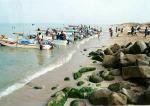 Almotamar Net - Yemeni citizens informed almotamar.net Monday that their relatives working in fishery were retained with their fishing boats by Somali sides 15 days ago.