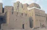Almotamar Net - A local source in the governorate of Shabwa said Tuesday a mediation committee has been formed including members from the local authority and sheikhs succeeded in containing a problem happened the day before yesterday between emergency policemen and gunmen from the tribe of Lakmoush. 
