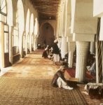 Almotamar Net - The committee formed by the minister of culture Dr Mohammed Abu Bakr al-Maflahi entrusted with determining and documentation on Tuesday completed the transfer of manuscripts and publications from the western library at the Grand Mosque to the Manuscript House in old Sanaa. 