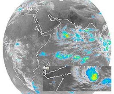 Almotamar Net - Local authorities in Al-Muhra governorate, south Yemen, said Tuesday they have taken precautionary measures for facing the sea cyclone expected to hit its eastern coasts. 