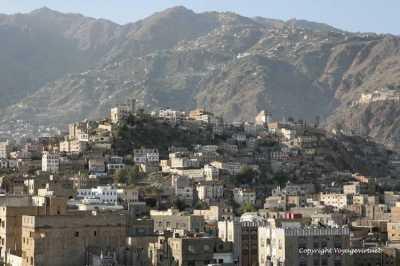 Almotamar Net - Director of Social Affairs and Labour Office in Taiz governorate Ahmed al-Alimi on Wednesday said what so-called the Council of Trade Unions and civil society Organisations Coordination   n Taiz to carry out a sit-in on Wednesday in front of Taiz governorate building is violation of all valid laws as the entity that announced staging the sit-in is illegal and carrying out any activity exposes it to legal accountability and punishment. 