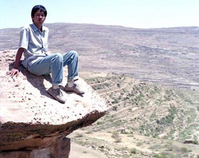 Almotamar Net - Al-Mahweet, Yemen- Feb 8- Local sources in Mahweet governorate said Friday that a French archaeological team discovered Thursday a new archaeological site at the district of Bani Saad dating back to pre-history age by around one hundred years. 