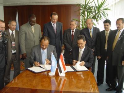 Almotamar Net - Beirut, Almotamar.net- Yemens ambassador to Lebanon Faisal Amin Abu Ras and the Executive Secretary of the Economic and Social Commission for Western Asia (ESCWA) ambassador Badr Omar al-Dafaa signed in Beirut Monday the agreement regarding arrangements of the 25th session of ESCWA scheduled in Sanaa on 26-29 of next May.