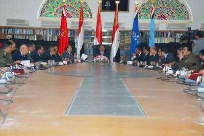 Almotamar Net - Civil establishments, civil society organisations and professional federations and unions in Yemen have Thursday received with big support and welcome the decision taken on Wednesday by the National Defence Council concerning the election of governors and heads of districts in Yemen. 