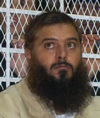 Almotamar Net - The Specialised Criminal Court in Yemen decided Sunday to return al-Banaa to prison. Al-Banaa is convicted for ten years imprisonment by the same court in response to request by the head of criminal prosecution from the court imprison al-Banaa who is one the escapees from prison of the political security organisation. 
