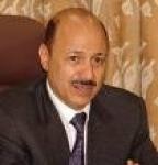 Almotamar Net - President Ali Abdullah Saleh has on Wednesday conferred full responsibility of supervising and following up and assessment of the performance of the ministries of interior and defence before the Prime Minister on Deputy Premier for defence and Security Dr Rashad al-Alimi. 