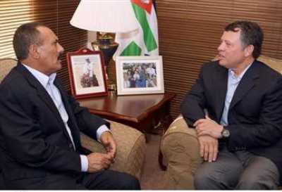 Almotamar Net - A session of talks between President Ali Abdullah Saleh and the King of Jordan Abdullah II bin al-Hussein were held at the royal palace in Aqaba city of Jordan Wednesday afternoon. The talks dealt with the close relations of the two countries and peoples and the ways for boosting and developing aspects of cooperation in all fields especially the economic and security as well as exchange of expertise in the manner serving and developing the two countries common interests. 