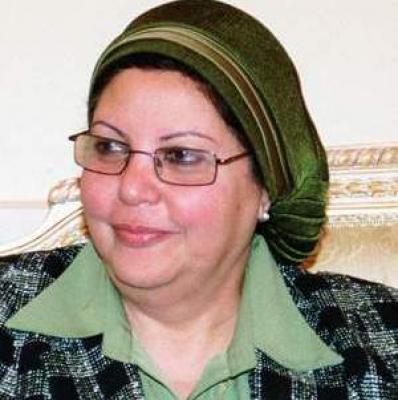 Almotamar Net - Egyptian Minister of Workforce and Immigration Aisha Abdulhadi said Thursday the Yemeni government accepted to exclude the Egyptian labour in Yemen from paying duties for residency levied from incoming labour. 