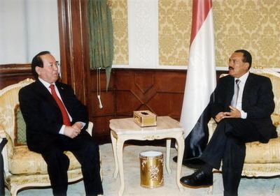Almotamar Net - President Ali Abdullah Saleh welcomed on Sunday the Chinese investments in fields of power and industry in the Free Zones. 
