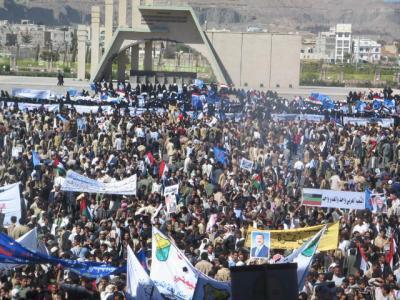 Almotamar Net - The General Peoples Congress GPC and the parties of the National Democratic Alliance NDA and organisations of the civil society in Yemen on Sunday organize in the capital Sanaa a solidarity march in the capital streets I solidarity with the Palestinian people in Gaza Strip. 