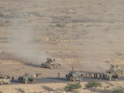 Almotamar Net - Military units in Al-Malahidh axis in Saada province , north Yemen have launched fierce attacks on positions and hideouts of terrorist elements in many areas and managed to complete clearing the areas of Biyoudh valley from the elements of terror and sabotage and controlling the heights overlooking Biyoudh valley . 