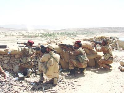 Almotamar Net - Military sources have said Thursday that military units have controlled the last strongholds of the terrorist elements in Al-Hasaka Mountain and defeated the terrorist and sabotage elements from 6 other positions neighbouring the mountain and the areas nearby Al-Zubair village on the road of Kitaf-Al-Buqaa in Saada province, north Yemen. Those positions were considered among the most important strongholds the terrorists were using for aggression on citizens and armed forces and blocking roads. 