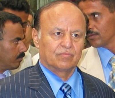 Almotamar Net - Vice President Abid Rabu Mansour Hadi on Tuesday visited Al-Mualla seaport in Aden city where he got acquainted with the economic activity at the port regarding import and export and various tourist activities. 