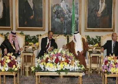 Almotamar Net - Meetings of the 19th round of the Yemeni-Saudi Coordination Council started Saturday evening in the Saudi capital, Riyadh, co-chaired by Prime Minister Ali Mujawar and Saudi Crown Prince, Deputy Premier, Sultan Bin Abdul Aziz Al Saud. 