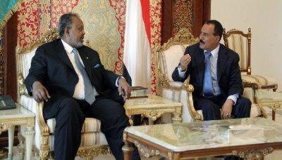 Almotamar Net - President Ali Abdullah Saleh and President Ismail Omar Guelleh of Djibouti accented on Thursday the joint keenness on progressing the bilateral relations and common interests.