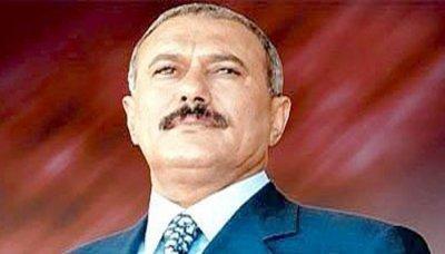 Almotamar Net - President Ali Abdullah Saleh has on Monday met with a number of members of the parliament and the shura council, members of local councils, social figures and youths who came from different parts of the homeland to express their standing by the constitutional legitimacy. 