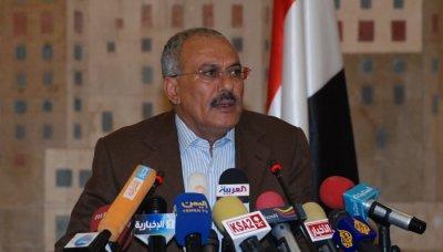 Almotamar Net - President Ali Abdullah Saleh said on Tuesday that Yemeni people are longing for freedom, security and stability, and rejecting chaos and separation.