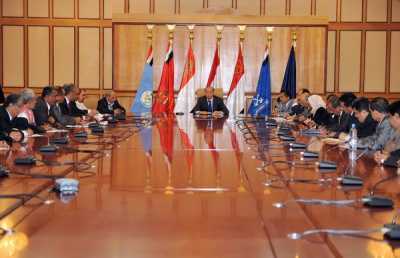 Almotamar Net - Sanaa- Vice President and the first Vice Chairman of the General Peoples Congress (GPC) Abed Rabou Mansour Hadi on Monday presided over a joint meeting of the GPCs General Committee and the cabinet. 