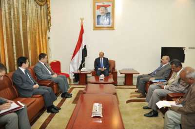 Almotamar Net - Sanaa- Vice President Abed Rabou Mansour Hadi on Saturday received the Russian ambassador to Yemen Sergei Koslov and the Chinese ambassador to Yemen Liu Denglin. 