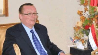 Almotamar Net - Sanaa- US Assistant Secretary of State for Near East Affairs Jeffrey Feltman said on Thursday the United States of America encourages Yemeni political parties on dialogue and the peaceful solution for the multi challenges the republic is experiencing. 
