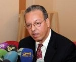 Almotamar Net - Sanaa-A well-informed source has been surprised over reports reported by some satellite media outlets on departure of the United Nations envoy to Yemen Gamal Bin Omar after his efforts reached to a deadlock, as was alleged by those media.

