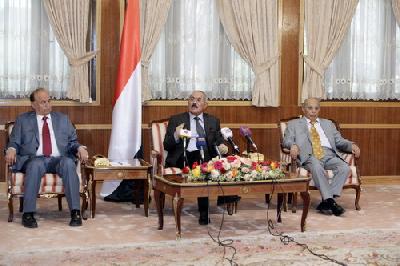 Almotamar Net - I am speaking to you over the Yemeni satellite TV stations on the latest developments. Yesterday, in the parliament, the immunity law was endorsed and Abdo Rabbo Mansour Hadi was unanimously nominated to assume the presidency until 2014, which is a positive achievement. 
