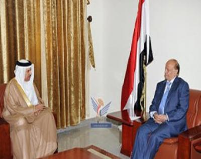 Almotamar Net - Sanaa- President Abdu Rabbo Mansour Hadi receieved on Wedensday  aphone call from Dr Abd ulla tif Al-Zayani  the Secrator-General of Gulf Cooperation Council (GCC) who advocating  president Hadis new deceison for implemention of the Security Council Resolutions No:  (2015) and (2014)  concerning to the transition of the power in Yemen accodring to the GCC initative and its excutive mechansim , to let Yemeni people go ahead to Niational Dialogue Conference .
During the phone conversation to president Hadi. Al-zayani pointed out that such decisions and appointments are so importenet and necssory to complete the second phase of the power transition peacefully in Yemen. 
