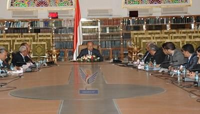 Almotamar Net - President Abdu Rabu Mansour Hadi chaired an NDC Consensus Committee meeting Thursday with UN Envoy to Yemen Jamal Benomar.