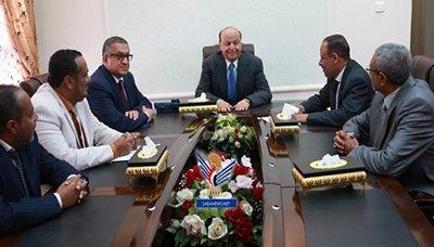 Almotamar Net - 
President Abd Rabbo Mansour Hadi on Monday issued the presidential decree No. (63) for 2013 ratifying the recommendations of the committee on land disputes in the southern provinces
