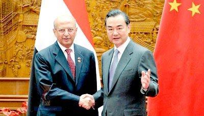 Almotamar Net - Chinese Foreign Minister Wang Yi has met with Foreign Minister Abu Bakr al-Qirbi. 
