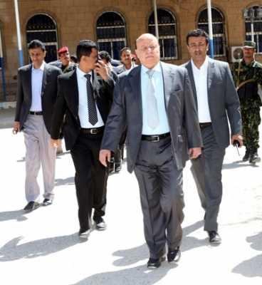 Almotamar Net - President Abd Rabbo Mansour Hadi on Saturday slated the security performance of the security authorities, after the prison break occurred on Thursday in Sanaa central prison.

Twenty-nine prisoners, including 19 linked to terrorism escaped during the attack that also led to killing seven guards and policemen and injuring four others.
