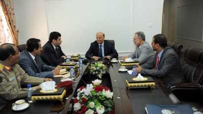 Almotamar Net -  President Abd Rabbu Mansour Hadi received members of the Presidential Committee which is tasked with solving the Saada issue. 
During the meeting, President Hadi praised the efforts of the committees members and urged them to continue working in order to reach appropriate solutions to the Saada issue as one of the countrys challenges.
