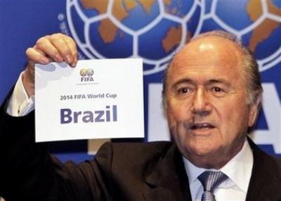 المؤتمر نت - رئيس الفيفا يعلن فوز البرازيل بحق الاستضافة