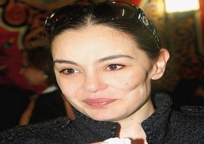 المؤتمر نت - قائلة :" إلي أوباما عندم تتكلم عن مصر والمصري أولاً تنهض واقفاً, وتخفض صوتك, ثم تتكلم بأدب, فأنت في حضرة أقدم حضارة في التاريخ الإنساني" .
