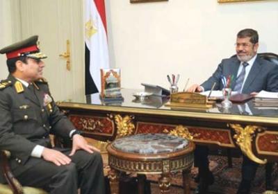 المؤتمر نت - في البداية شعر بعض الليبراليين بالقلق من السيسي خصوصا بعد تصريحات دافع فيها عن إجراء "كشوف العذرية" علي المحتجات الذين اشتكوا من الانتهاكات. وتنصل من هذه التصريحات فيما بعد.
