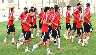 المؤتمر نت - ألغى المنتخب الوطني الأول لكرة القدم اليوم معسكره الخارجي في مدينة دبي بسبب الحصار الخانق الذي يفرضه العدوان السعودي على اليمن .