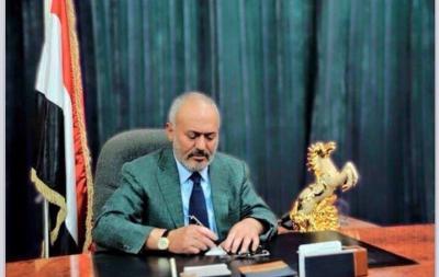 الزعيم صالح يُعزي بوفاة الصحفي عباس غالب 