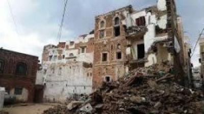 إخلاء منزلين إحترازياً.. انهيار 4 منازل بمدينة صنعاء القديمة	 