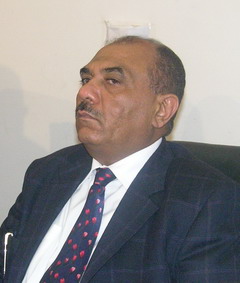 حسن اللوزي وزير الاعلام