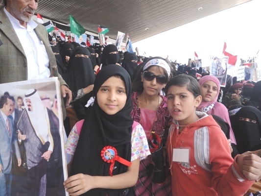 تتويج الرئيس على عبدالله صالح ملكا على عرش القلوب