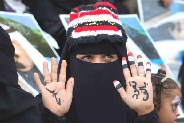 تتويج الرئيس علي عبدالله صالح ملكا على عرش القلوب (2)